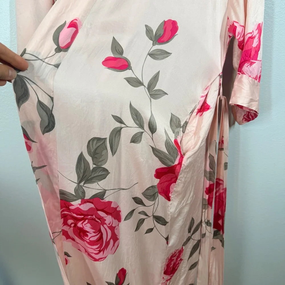 August Silk Robe Women M Pink Floral Long Silk Belted Pockets Lingerie